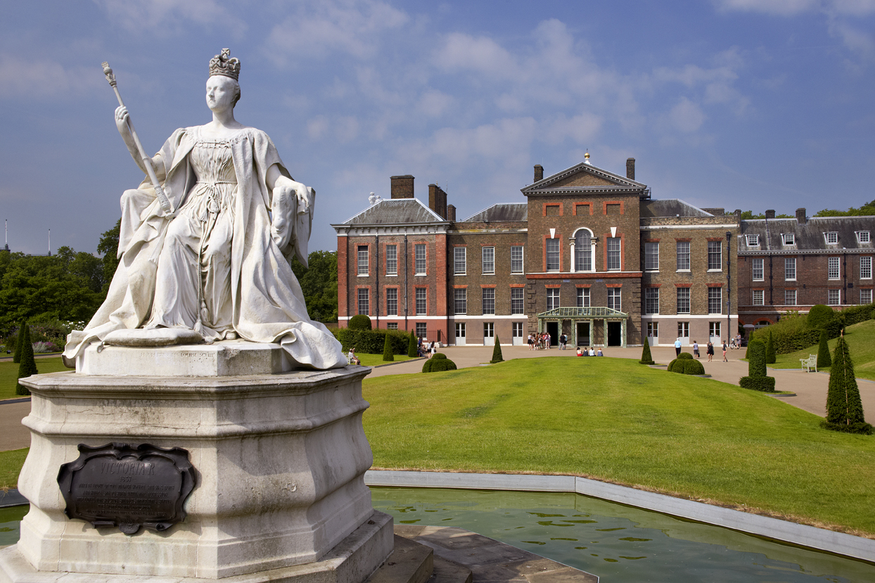 Kensington Palace reviewed for parents Victorians family learning