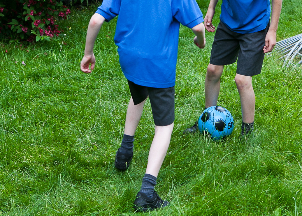 Football Score a Goal! Phase 2 Phonics Game (teacher made)