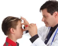 Child having an eye test